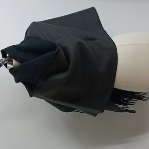 Preston & York large black/gray rectangular wrap-32 x 75 inches